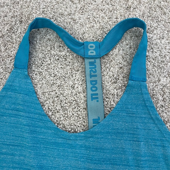 Nike workout tank - Picture 2 of 5